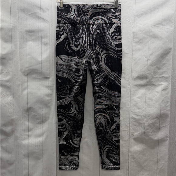 Athleta Aurora Shine Black and Silver Marble Swirl Athletic Tights Leggings - Picture 4 of 6